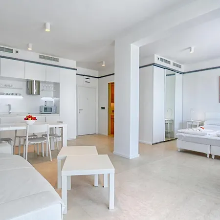 Hotel apartamentowy Belle Epoque Beach *