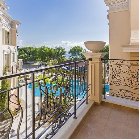 Belle Epoque Beach Hotel apartamentowy