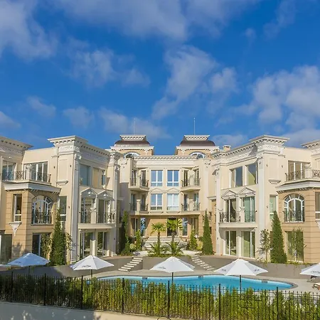Belle Epoque Beach Апартхотел